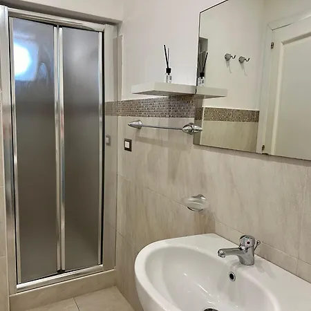 Palazzo Piccioli בית הארחה